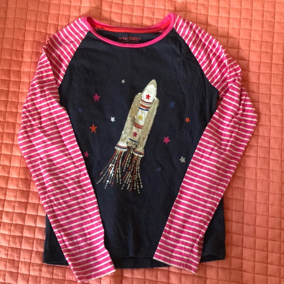 Mini Boden Other - Mini Boden rocket top Mini Boden Other - Mini Boden rocket top